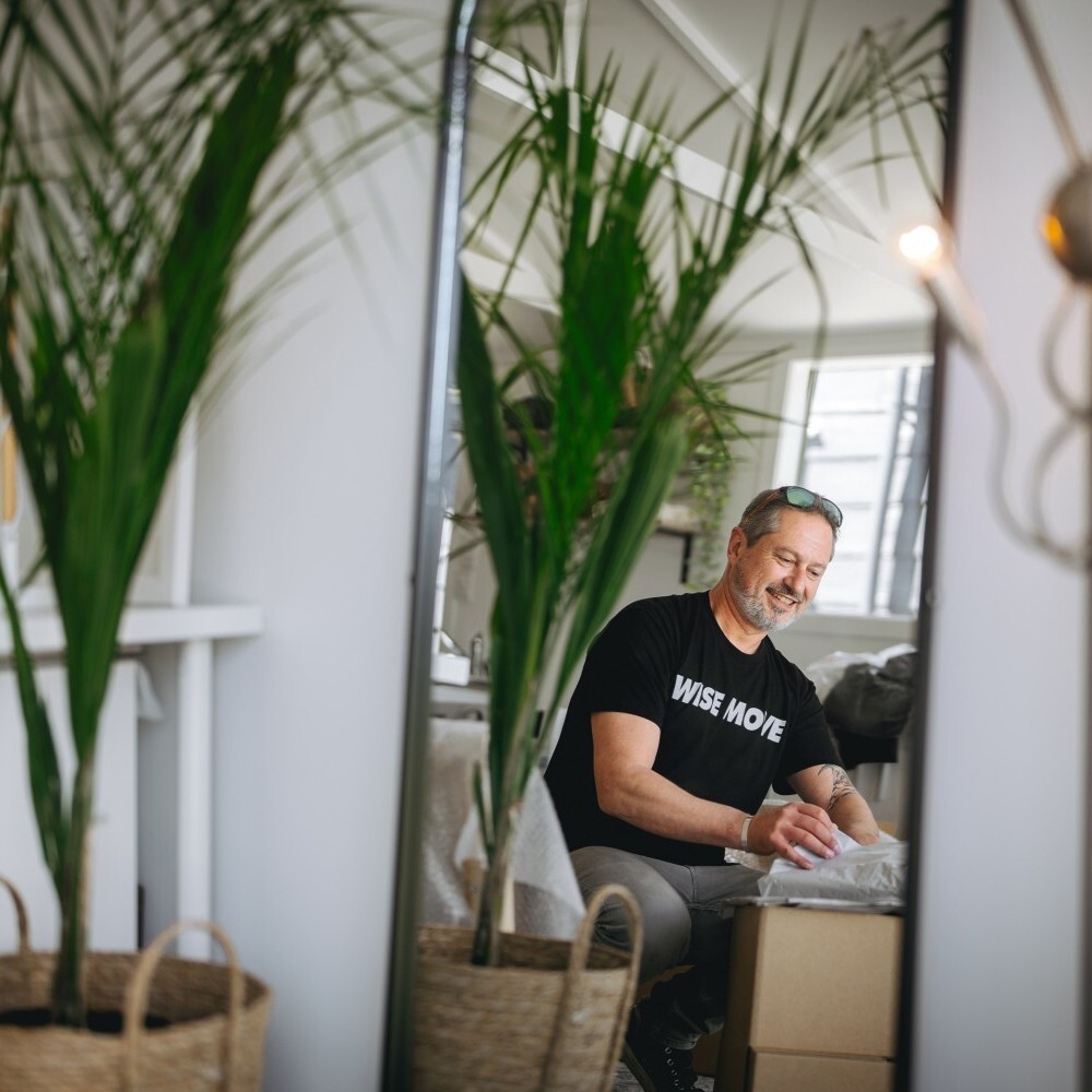 How to Safely Move your Plants to your New Home How to Safely Move your Plants to your New Home